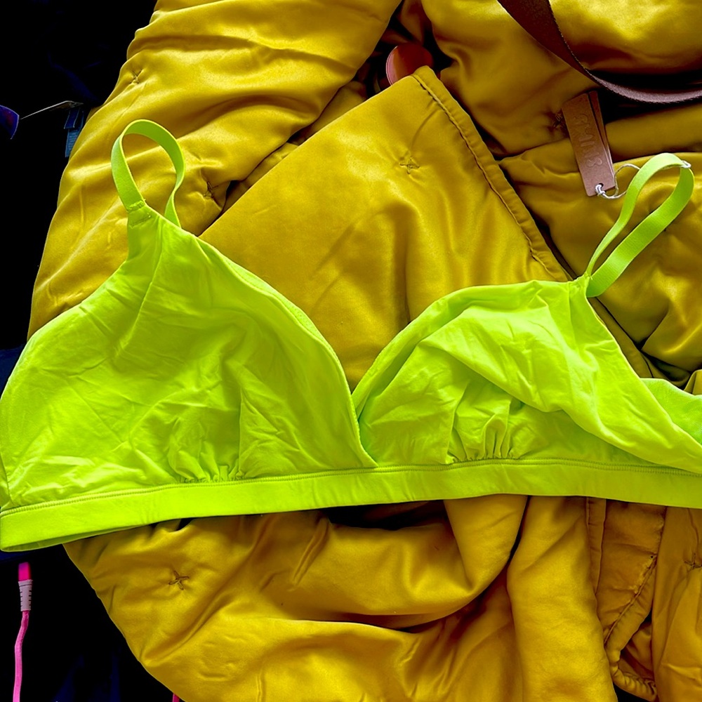 New neon yellow skims bra